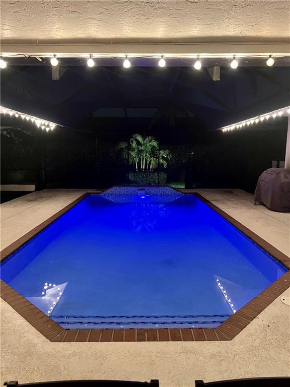 Pine Ridge 112-37 B - Residential