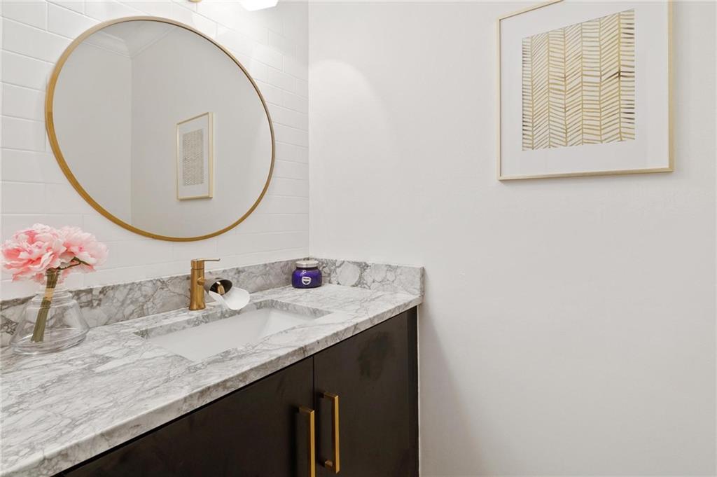 Pine Ridge 112-37 B - Residential