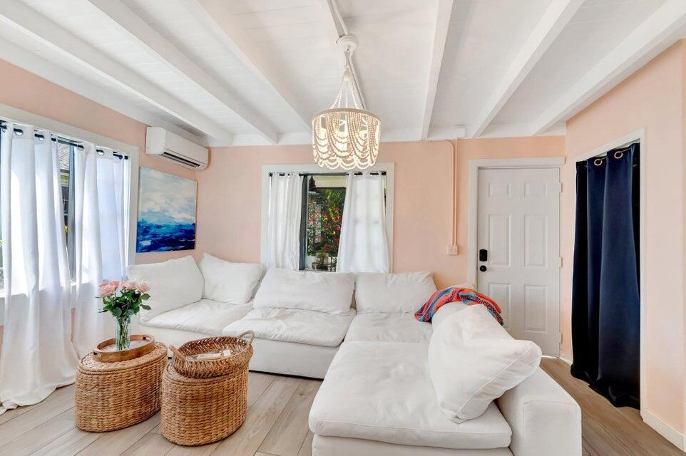 DELRAY TOWN OF - Residential Lease