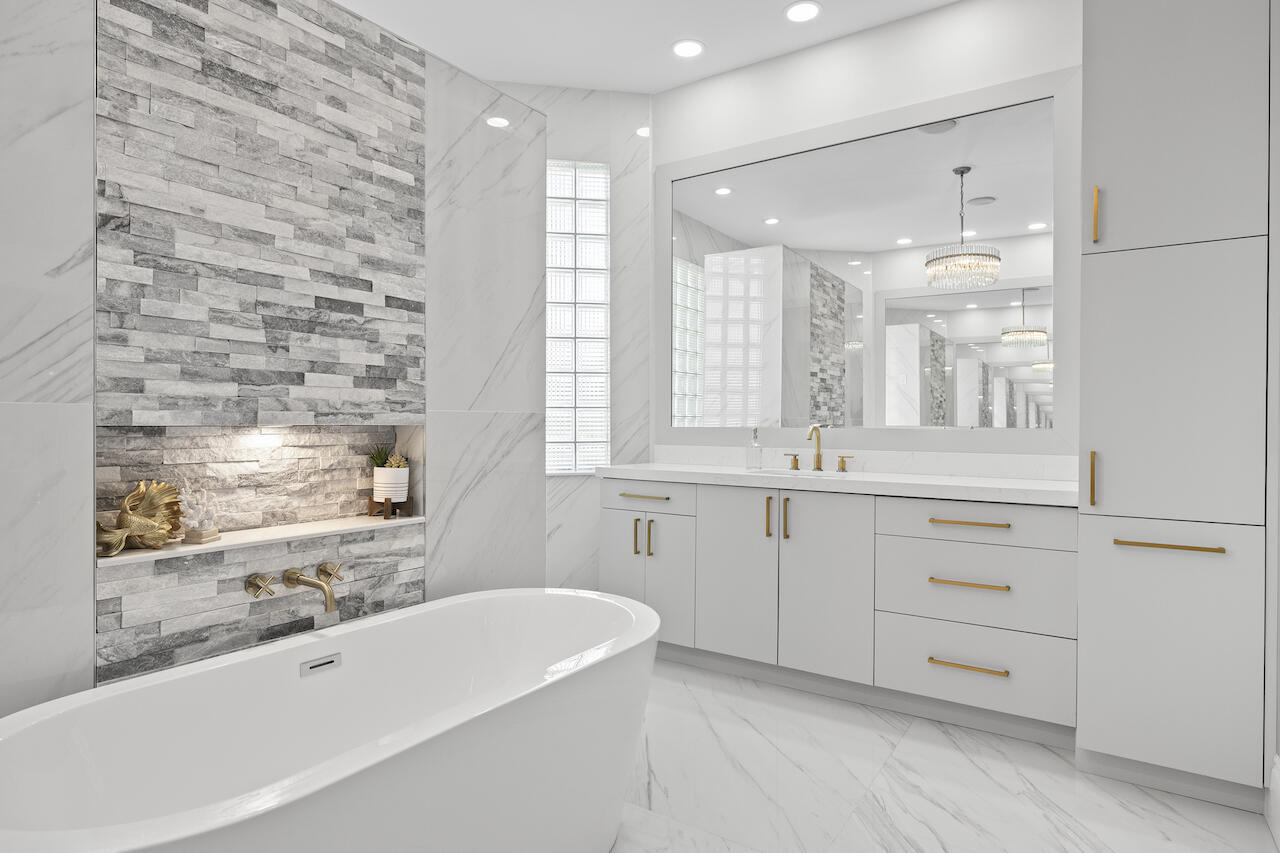 BINKS FOREST OF THE LANDINGS AT WELLINGTON - Residential Lease