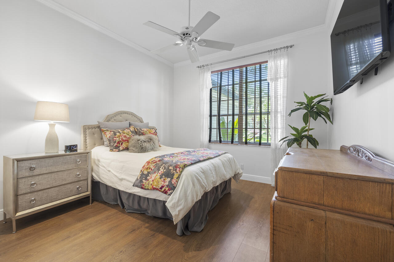 BINKS FOREST OF THE LANDINGS AT WELLINGTON - Residential Lease