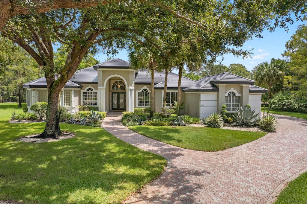 Photo of 856 Forest Glen Lane, Wellington, FL 33414 (MLS # B26014526)