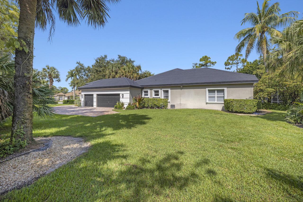 BINKS FOREST OF THE LANDINGS AT WELLINGTON - Residential Lease