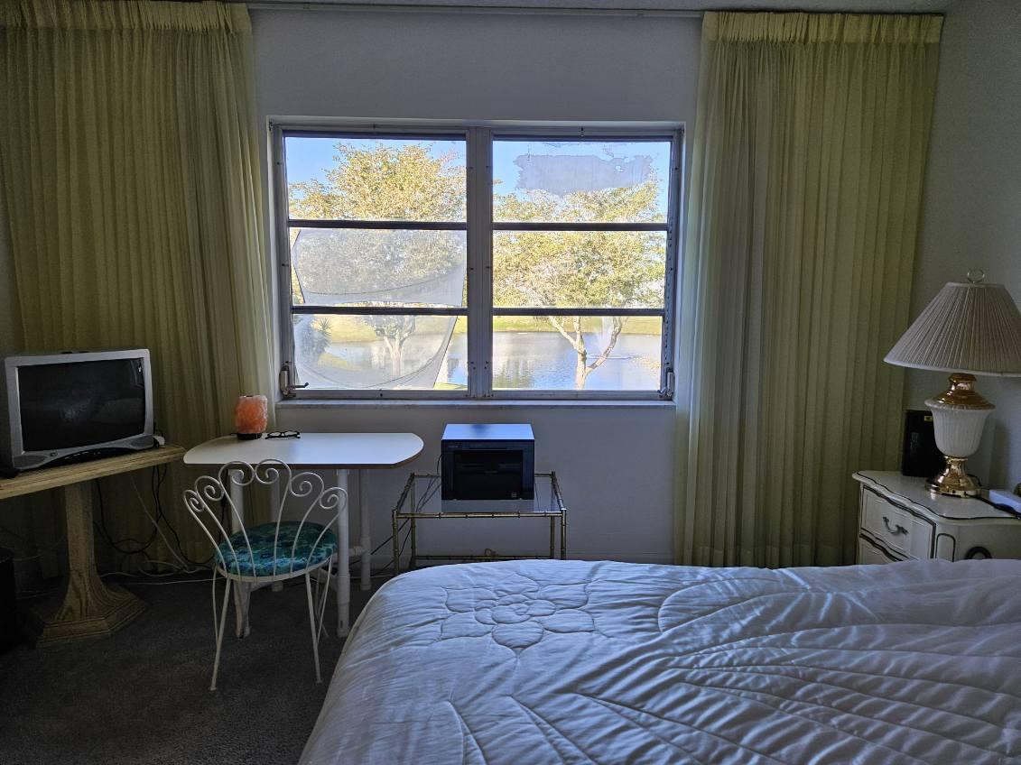 SANDALFOOT SOUTH TWO CONDO OR2089P775 - Residential