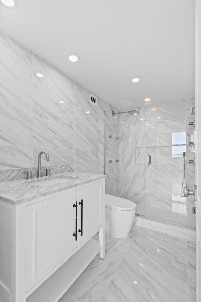 RAPALLO CONDO - Residential Lease