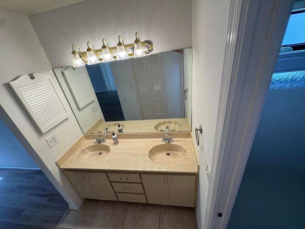 PORT ST LUCIE SECTION 30 - Residential Lease