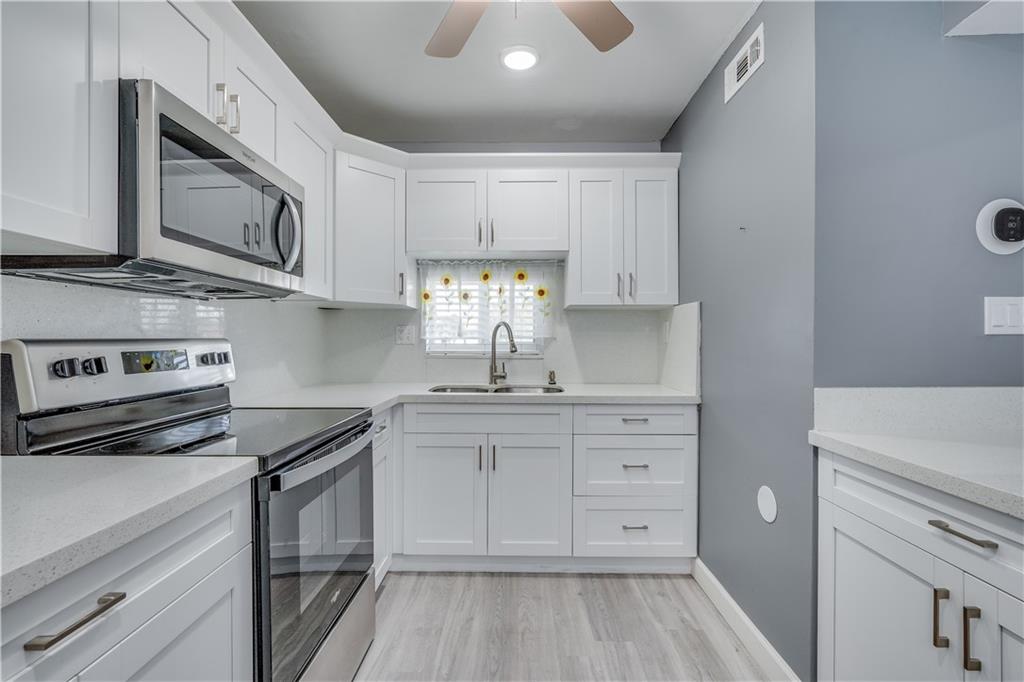 Hollybrook Golf & Tennis - Residential