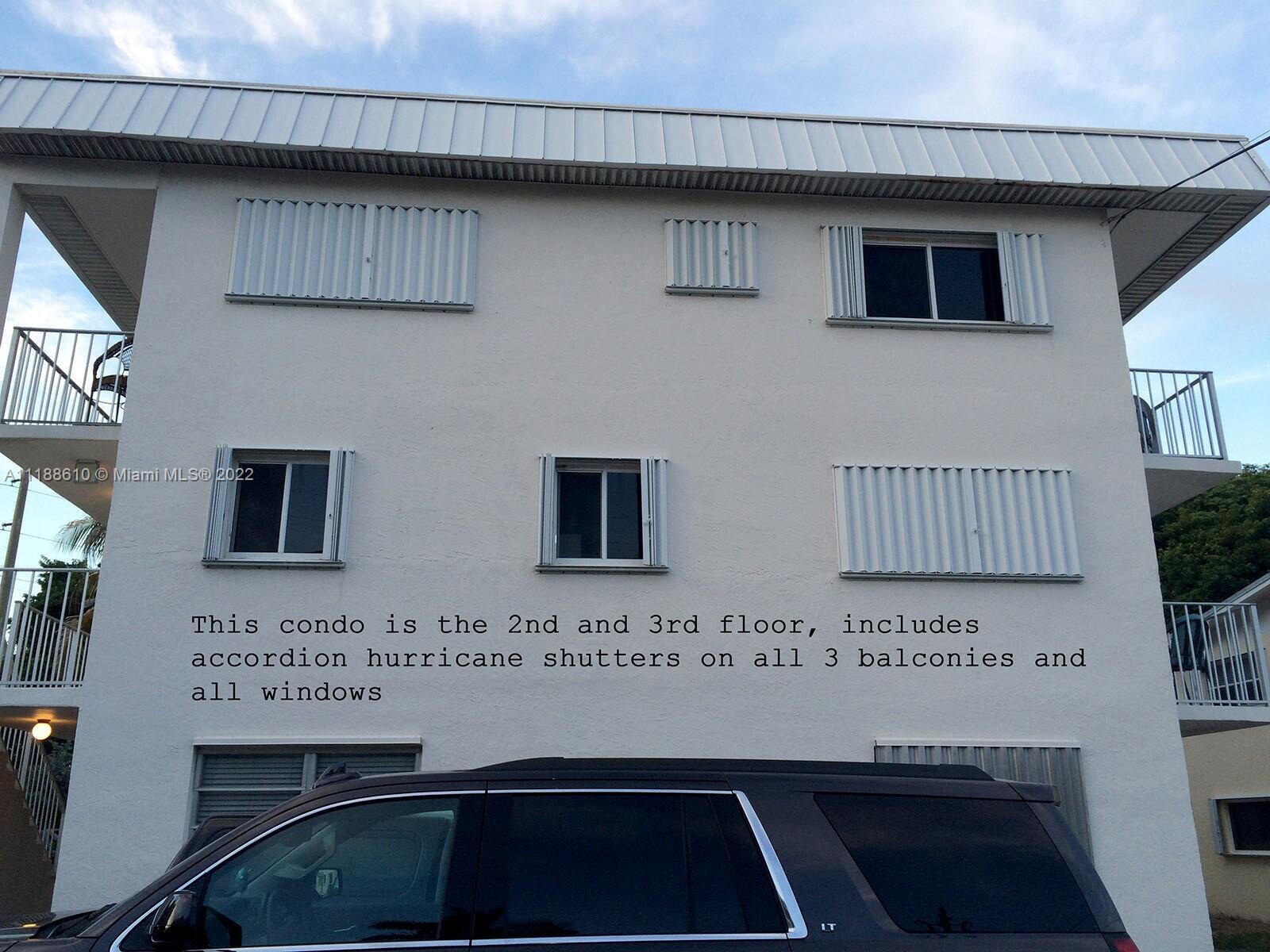 HOLIDAY BY THE SEA - Residential Lease