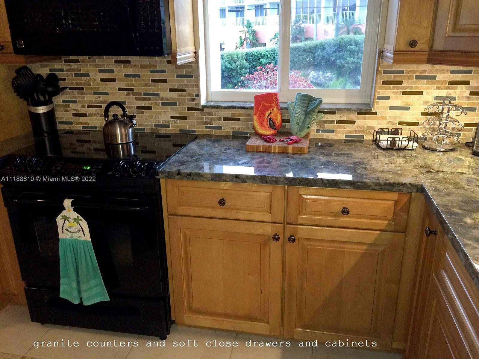 HOLIDAY BY THE SEA - Residential Lease