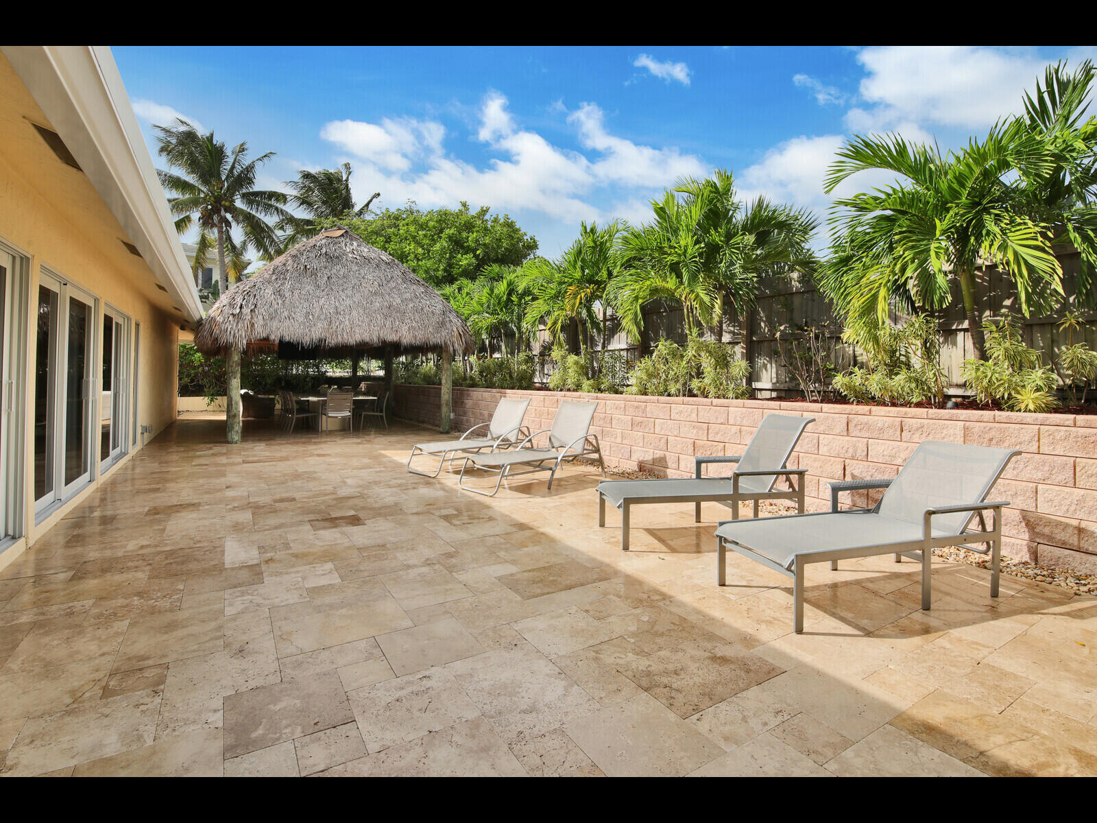 TOMKUS - Residential Lease