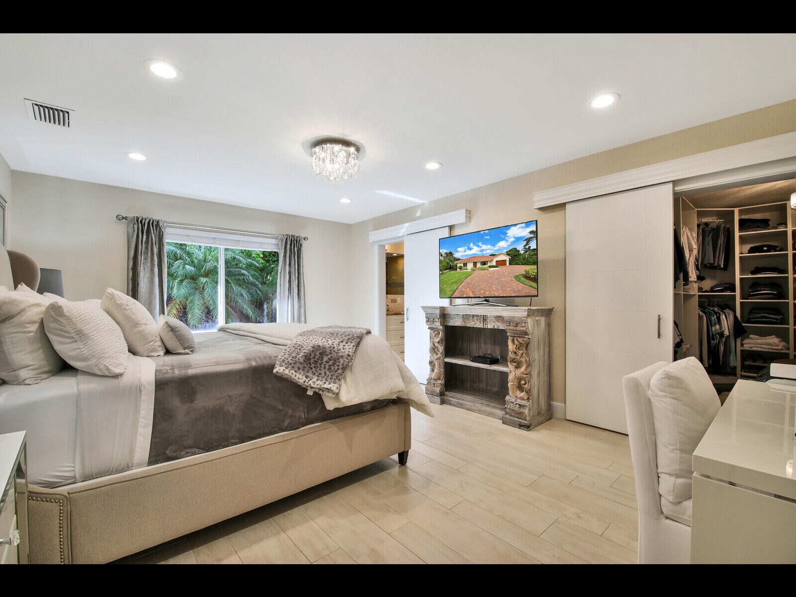 TOMKUS - Residential Lease