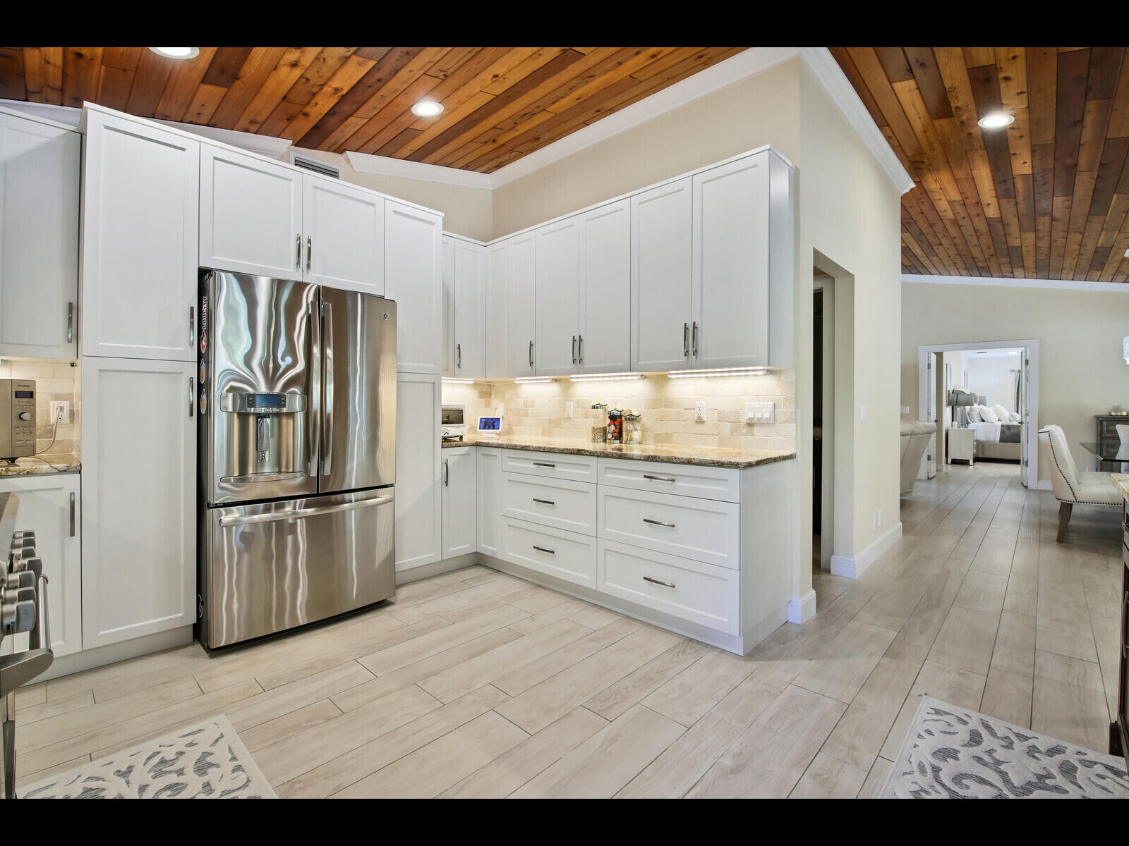 TOMKUS - Residential Lease