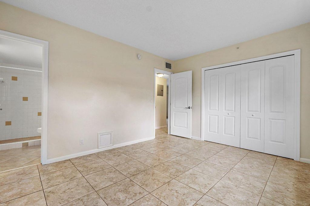 Photo of 701 NE 7th Avenue #6, Delray Beach, FL 33483 (MLS # R11012940)