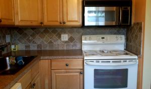 COLONIAL CLUB - Residential