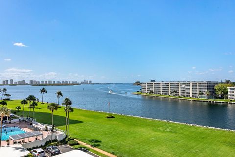 A home in North Palm Beach