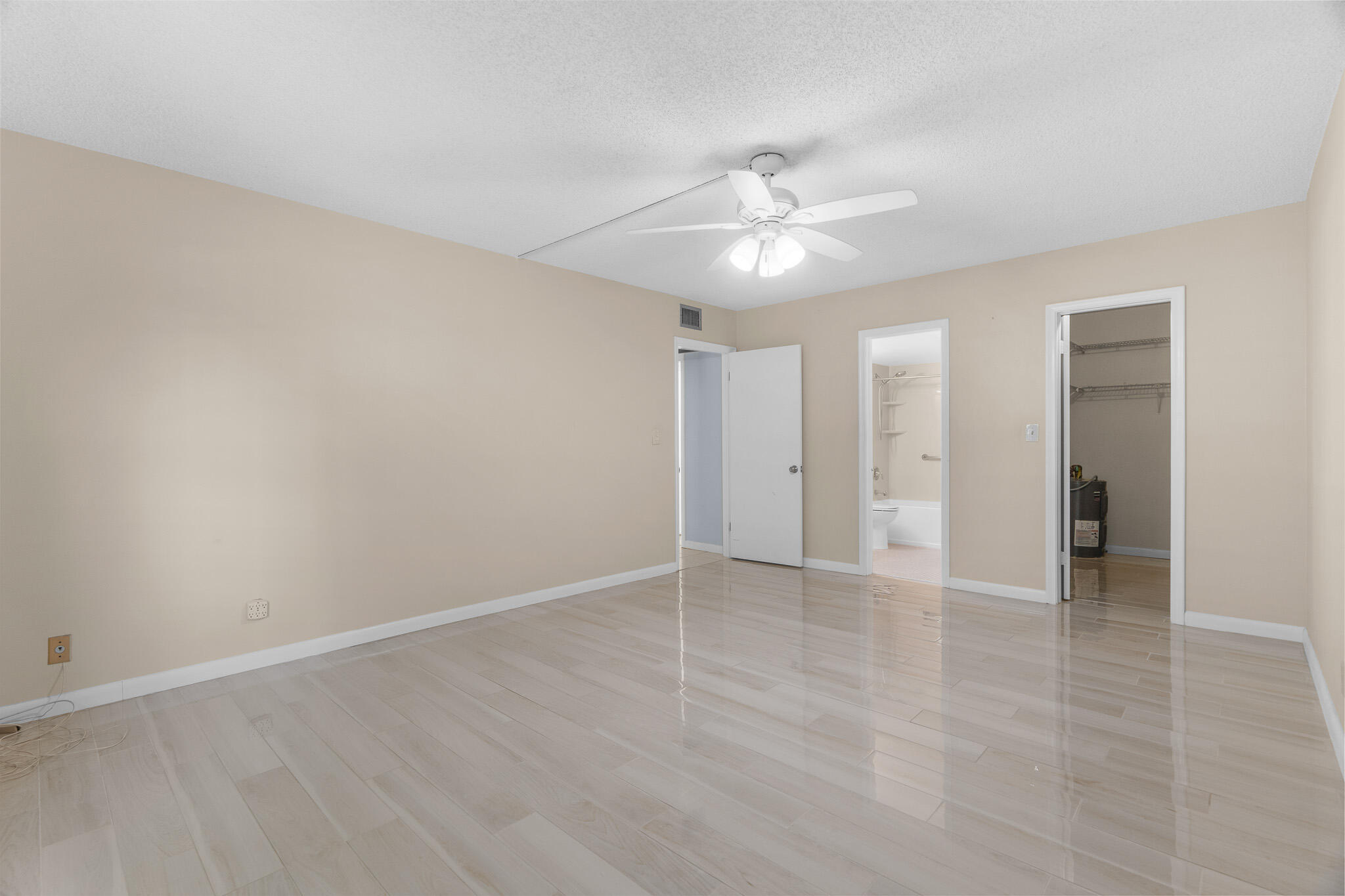 MANOR GROVE VILLAGE FOUR CONDO - Residential
