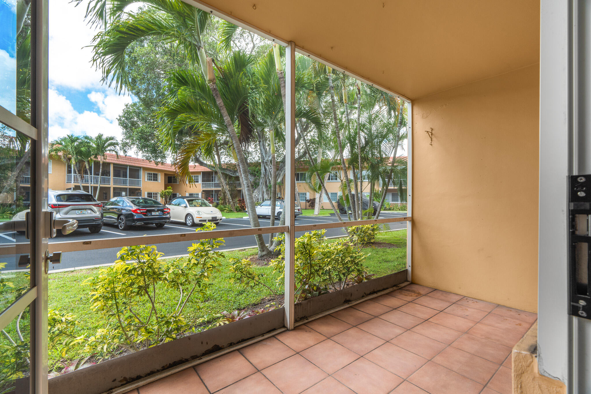 MANOR GROVE VILLAGE FOUR CONDO - Residential