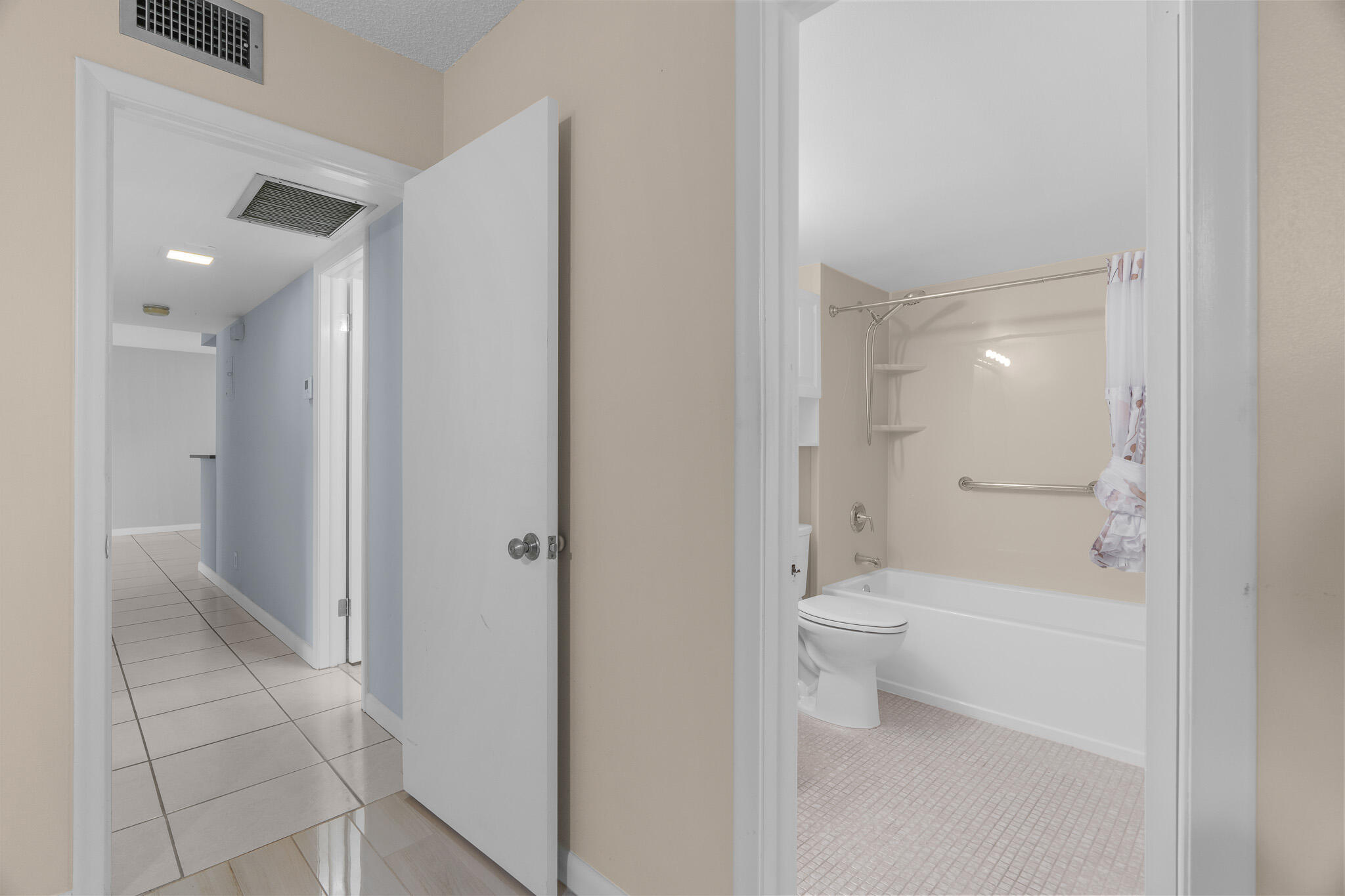 MANOR GROVE VILLAGE FOUR CONDO - Residential