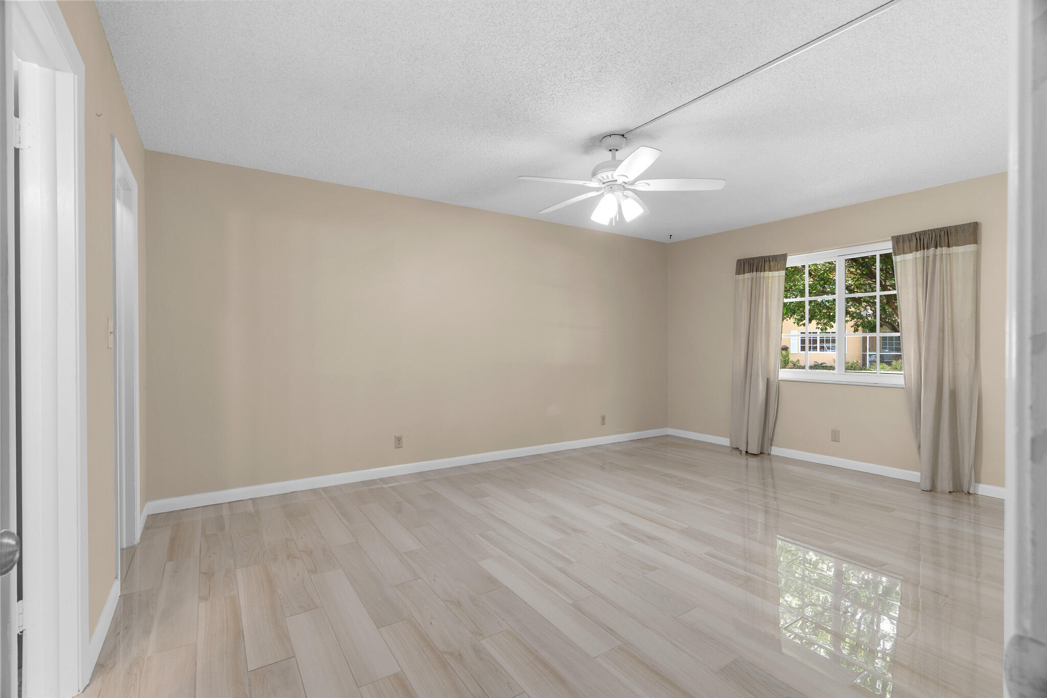 MANOR GROVE VILLAGE FOUR CONDO - Residential