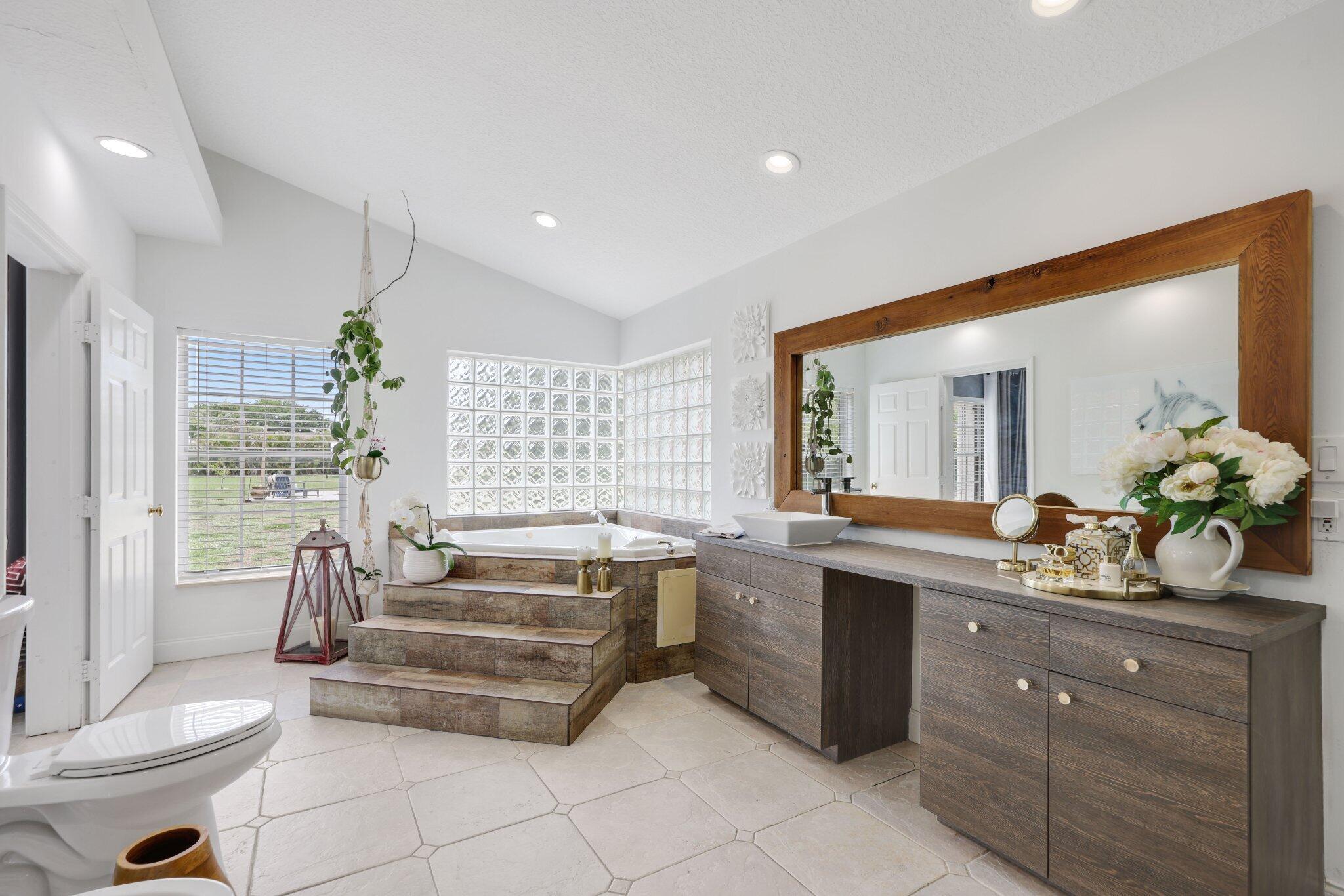 PALM BEACH FARMS CO 3 - Residential