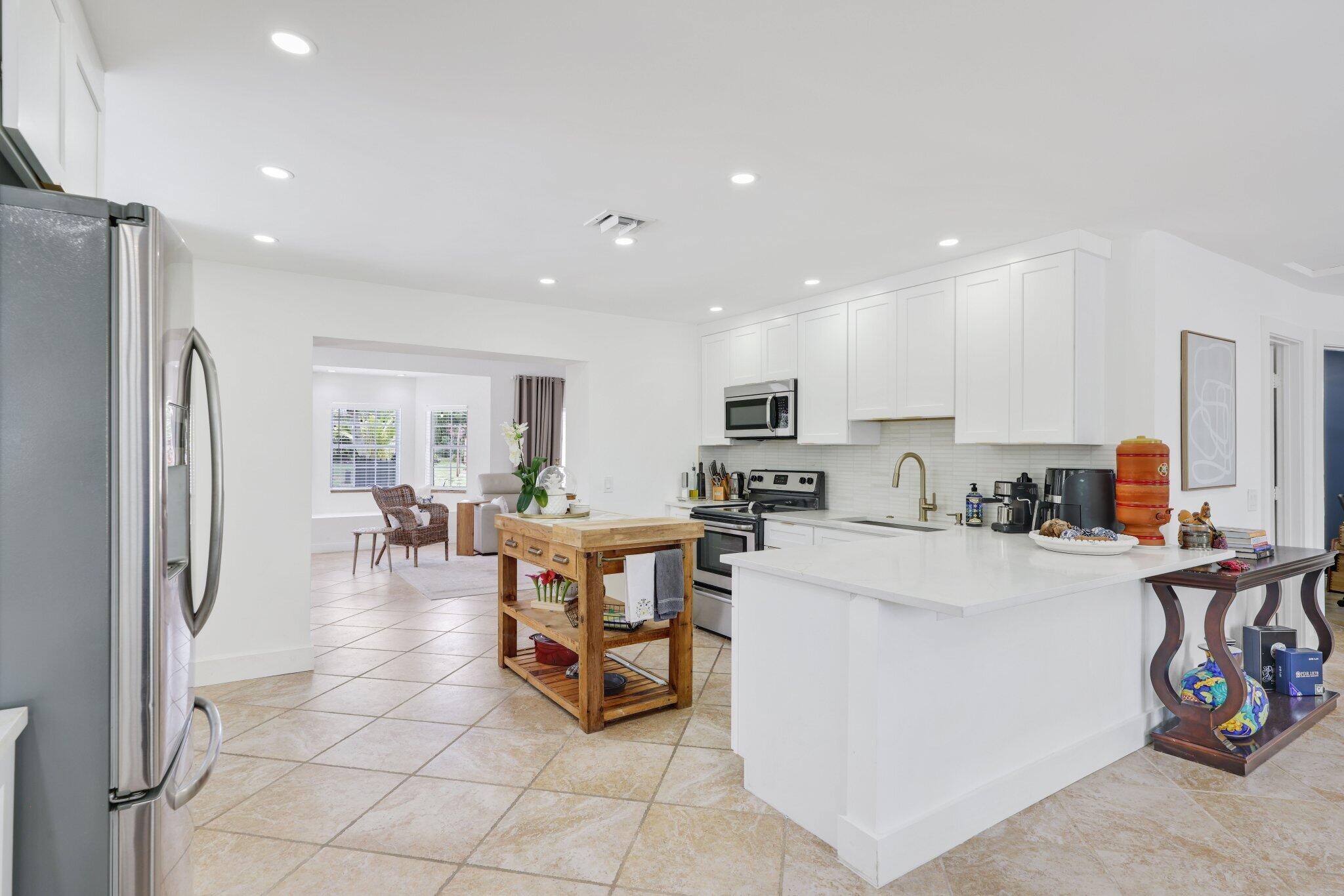 PALM BEACH FARMS CO 3 - Residential