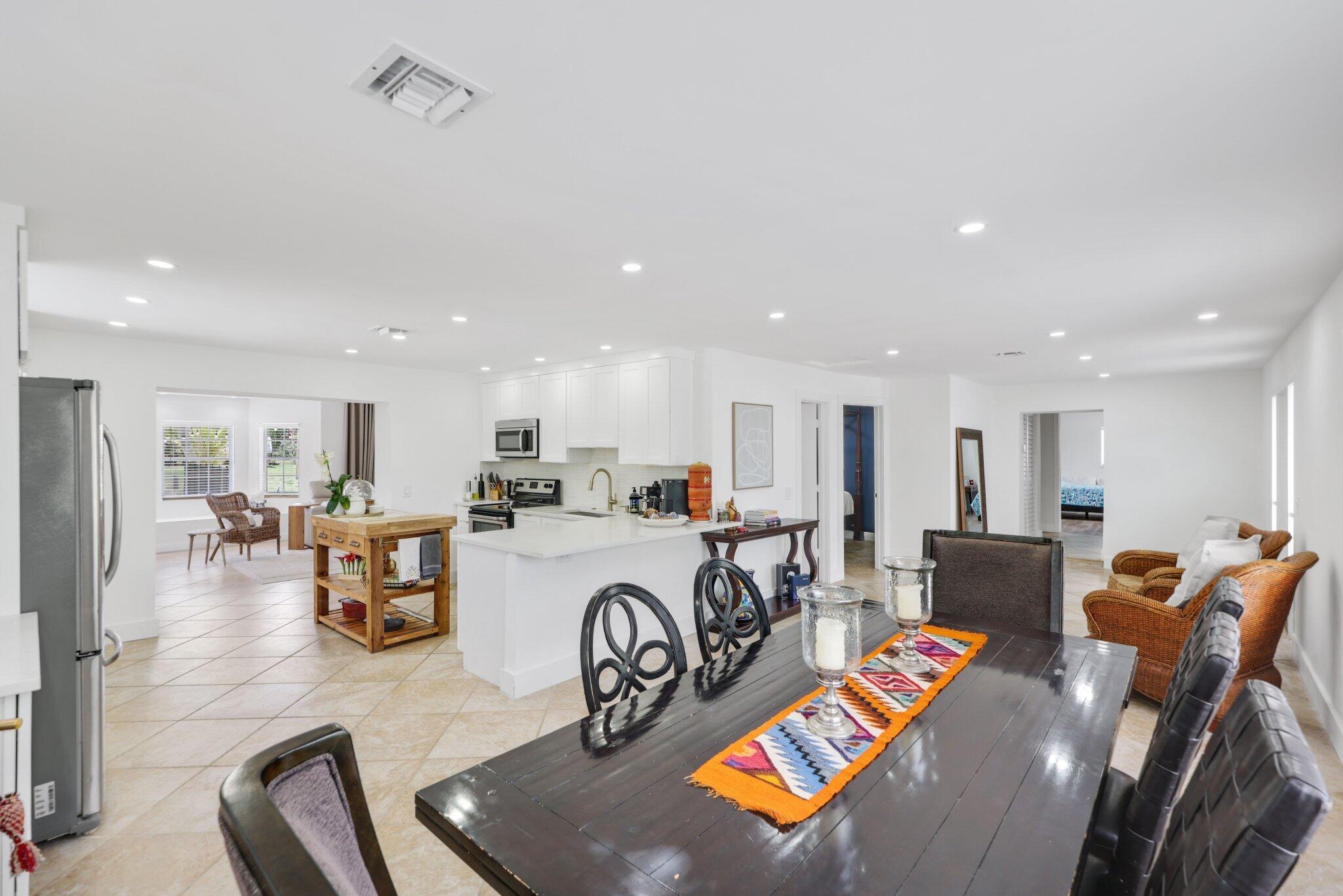 PALM BEACH FARMS CO 3 - Residential