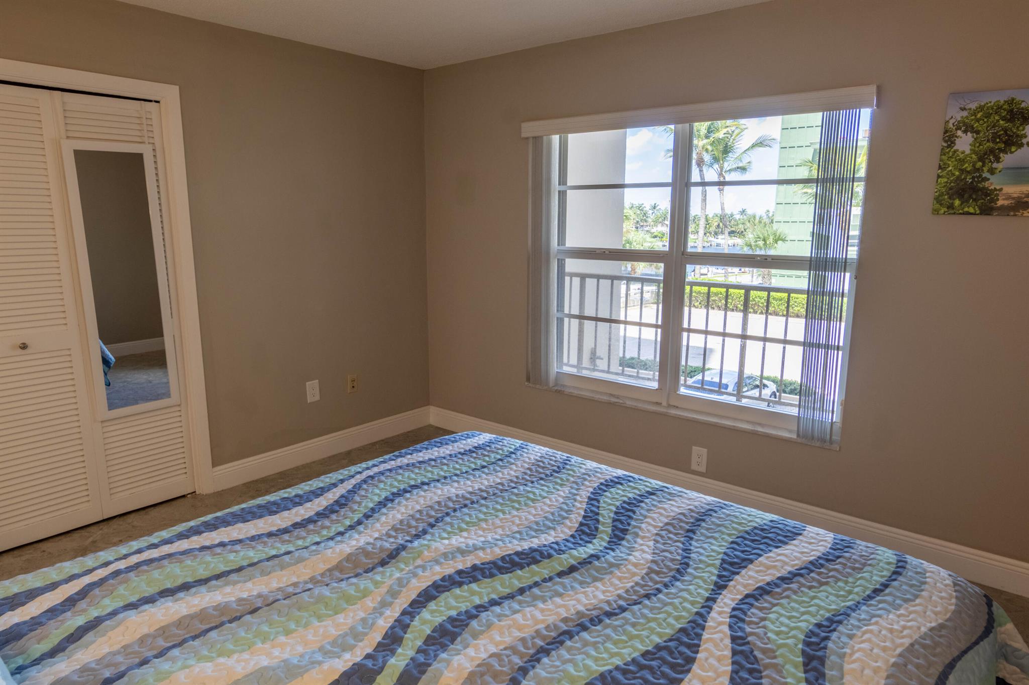 LANDMARK AT HILLSBORO CON - Residential