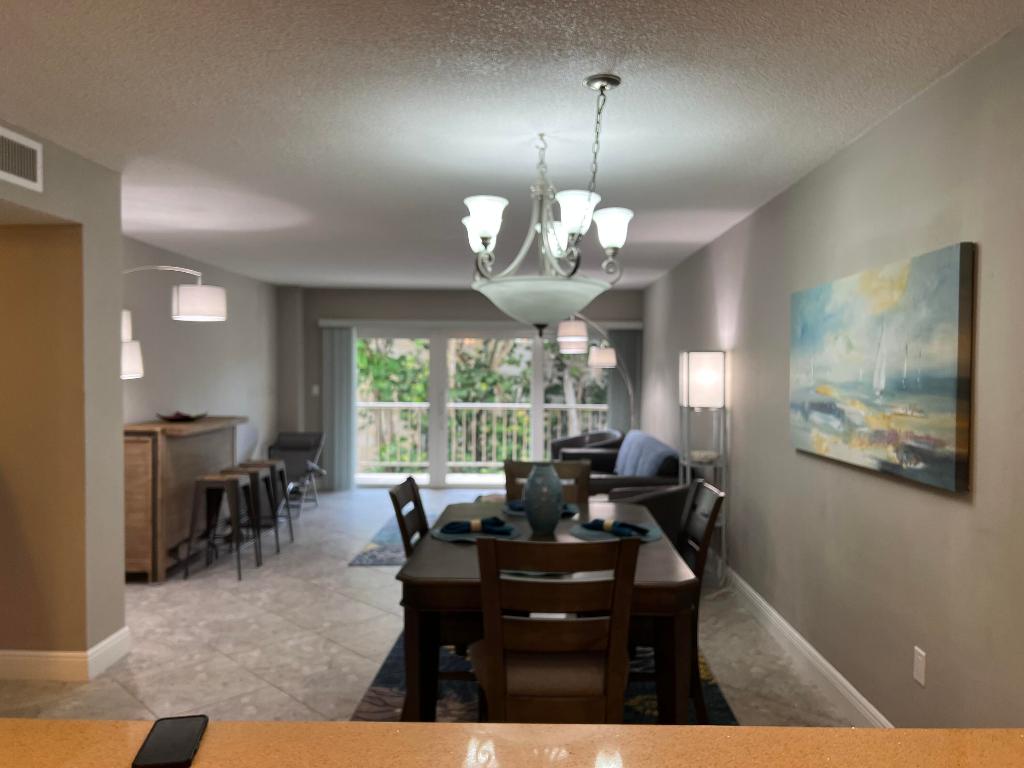 LANDMARK AT HILLSBORO CONDO - Residential