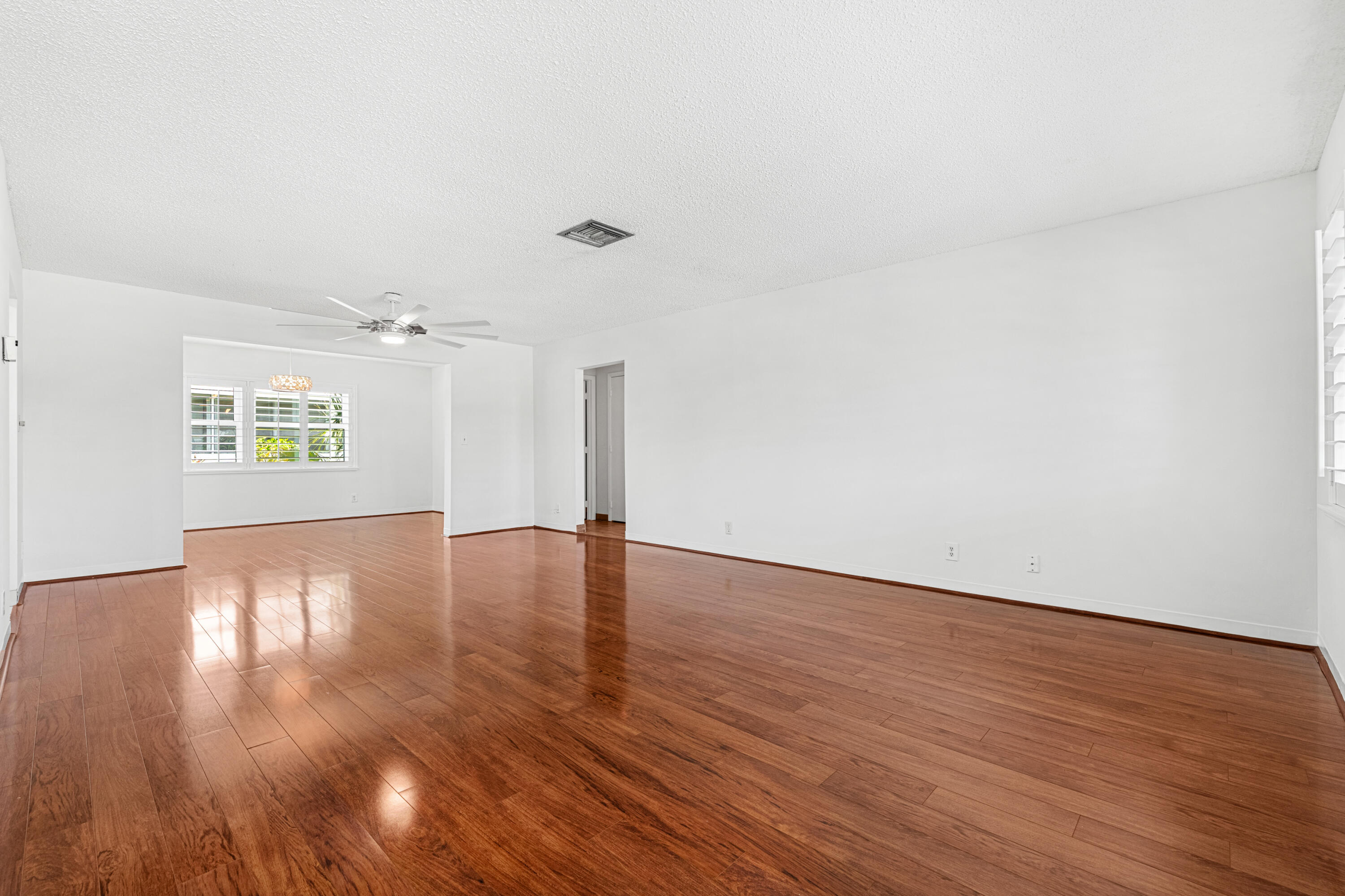 PALM BEACH LEISUREVILLE SEC 7 - Residential