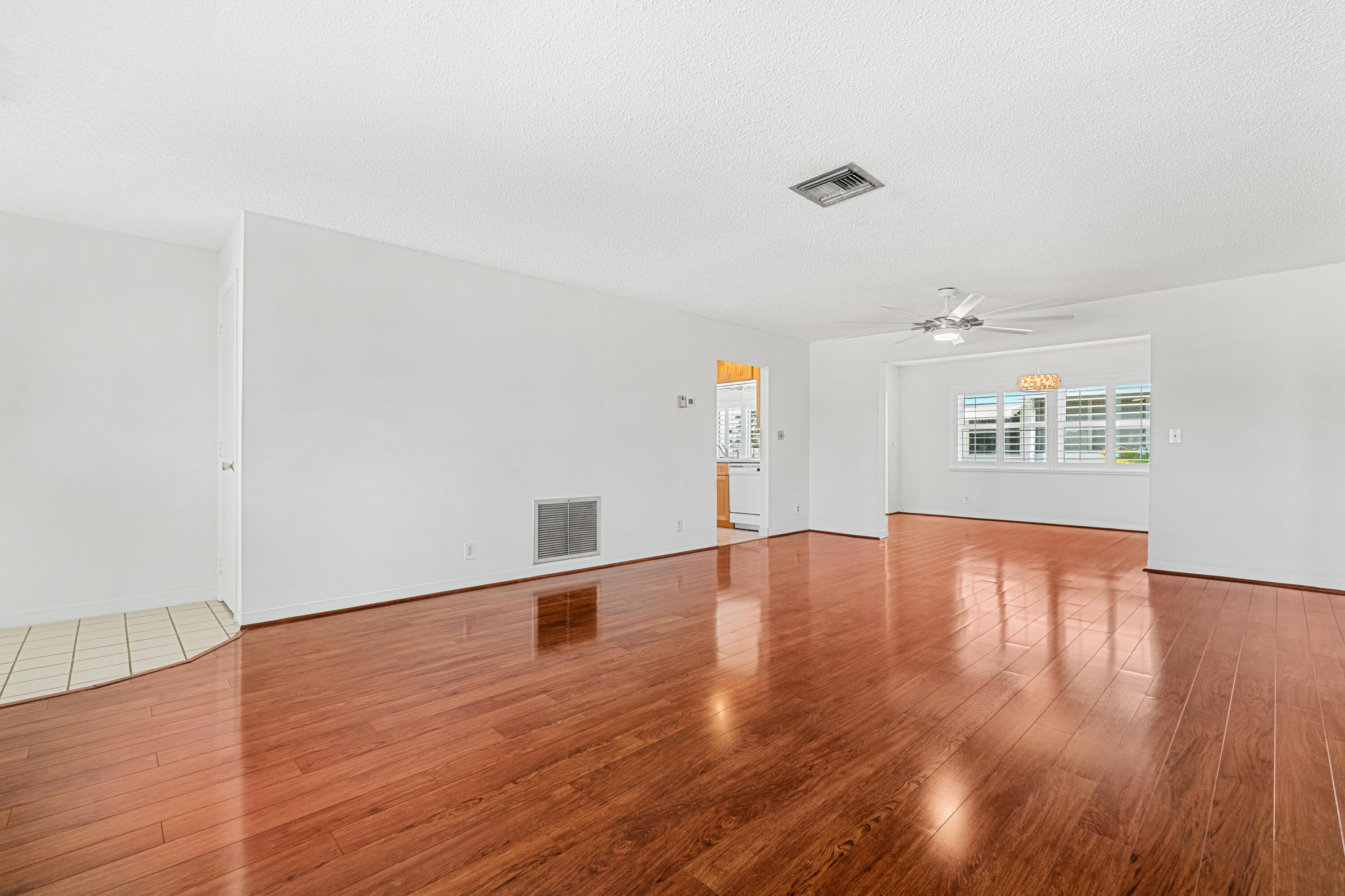 PALM BEACH LEISUREVILLE SEC 7 - Residential