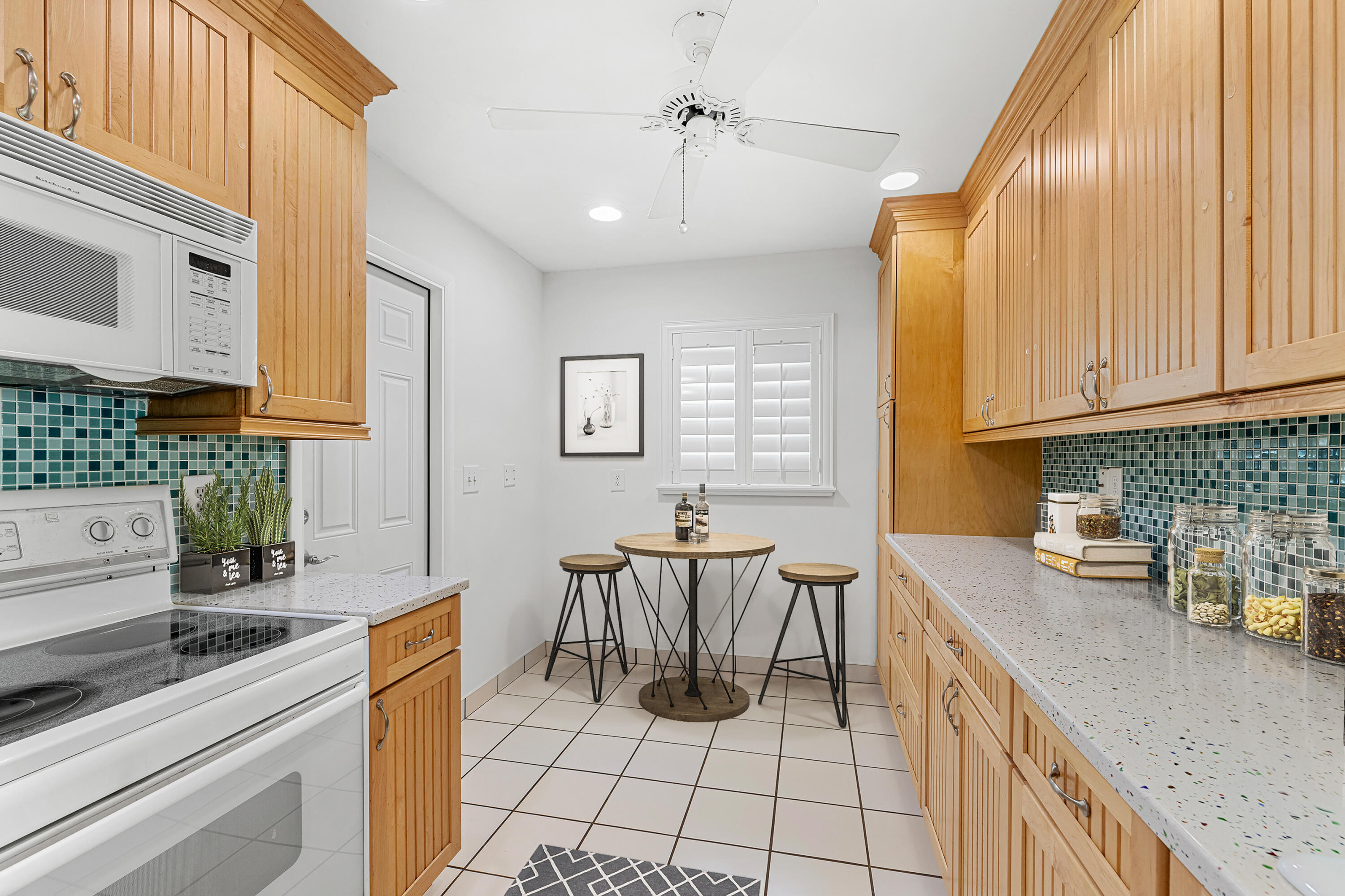 PALM BEACH LEISUREVILLE SEC 7 - Residential