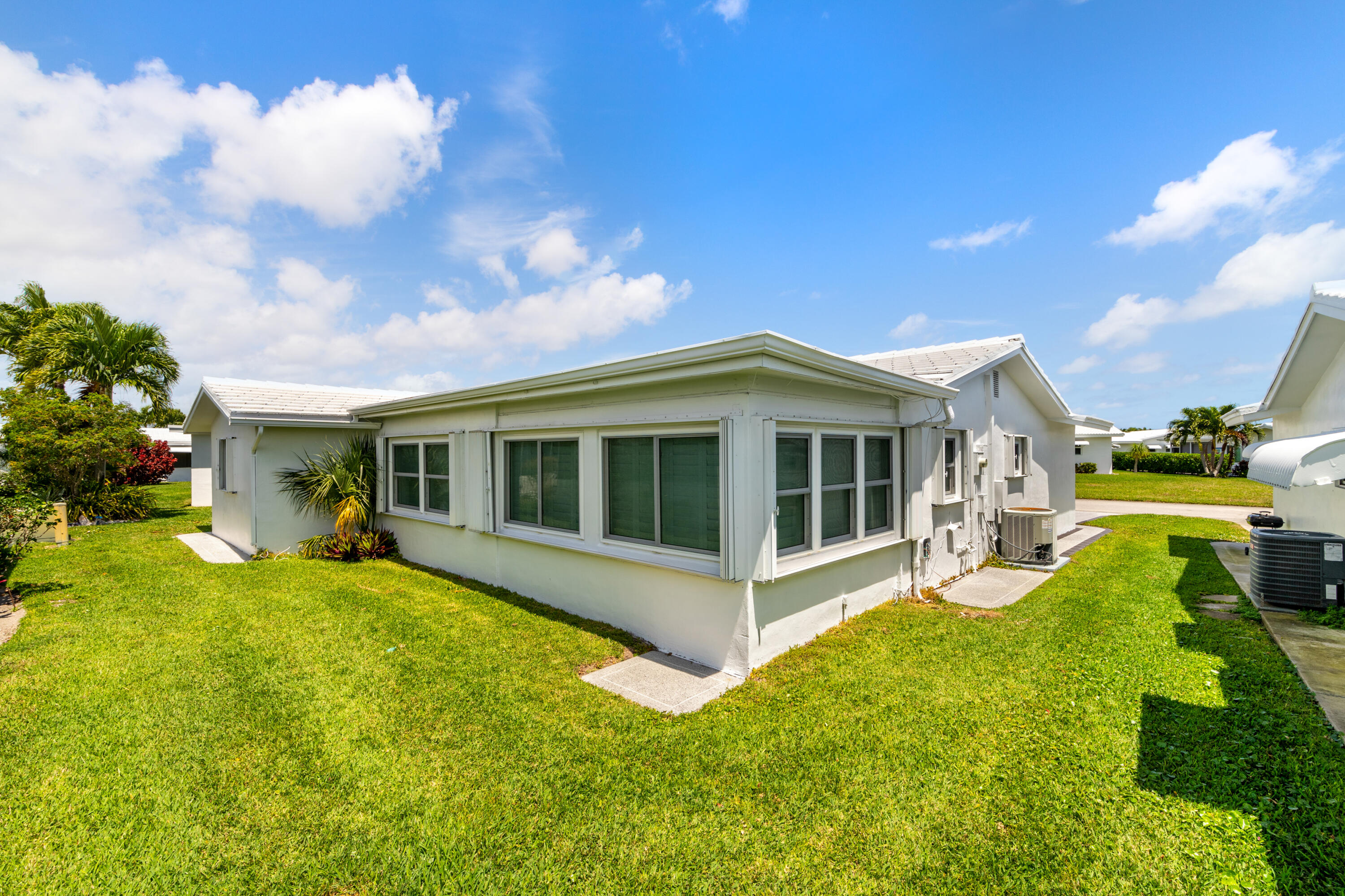 PALM BEACH LEISUREVILLE SEC 7 - Residential