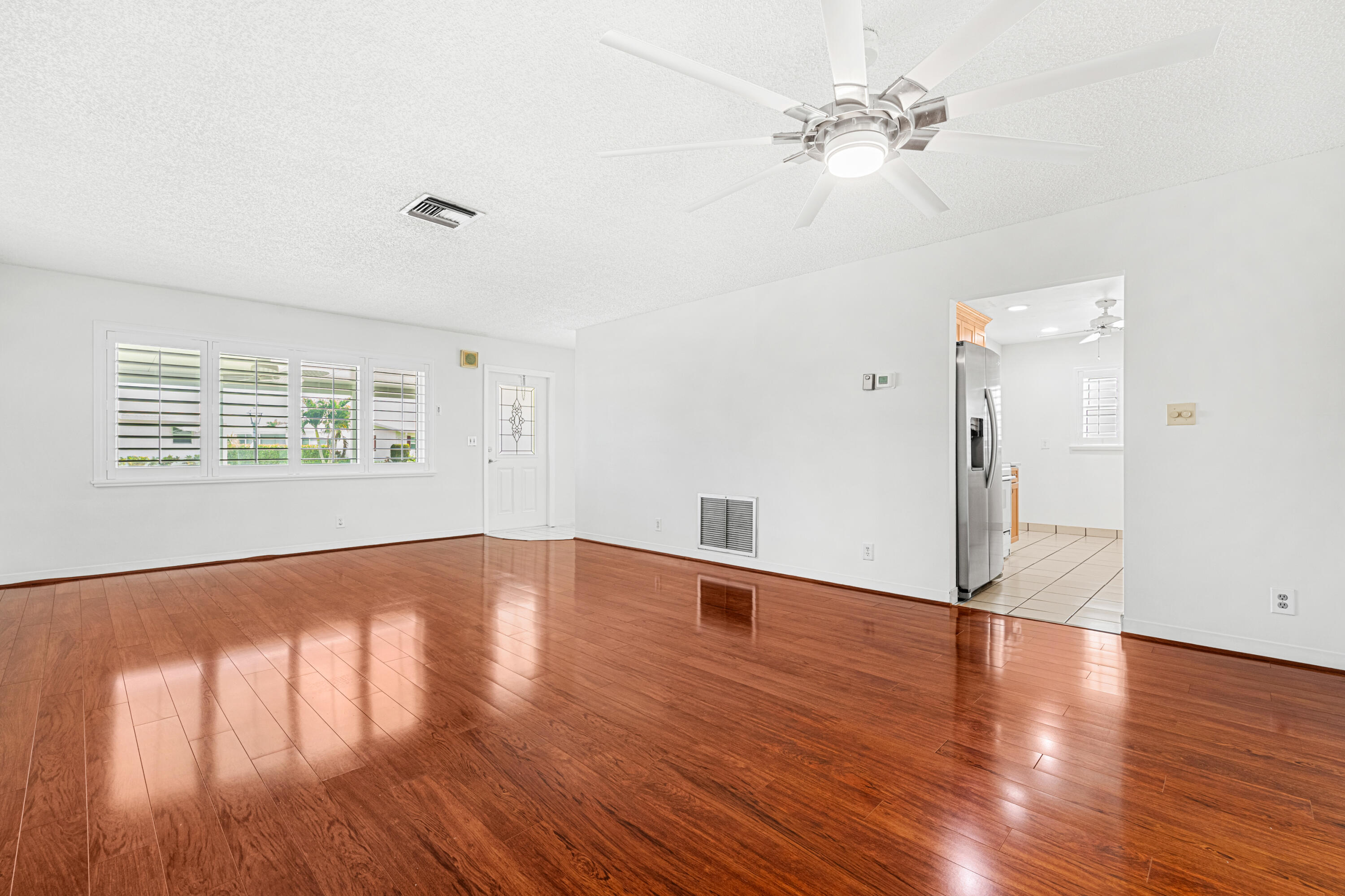 PALM BEACH LEISUREVILLE SEC 7 - Residential