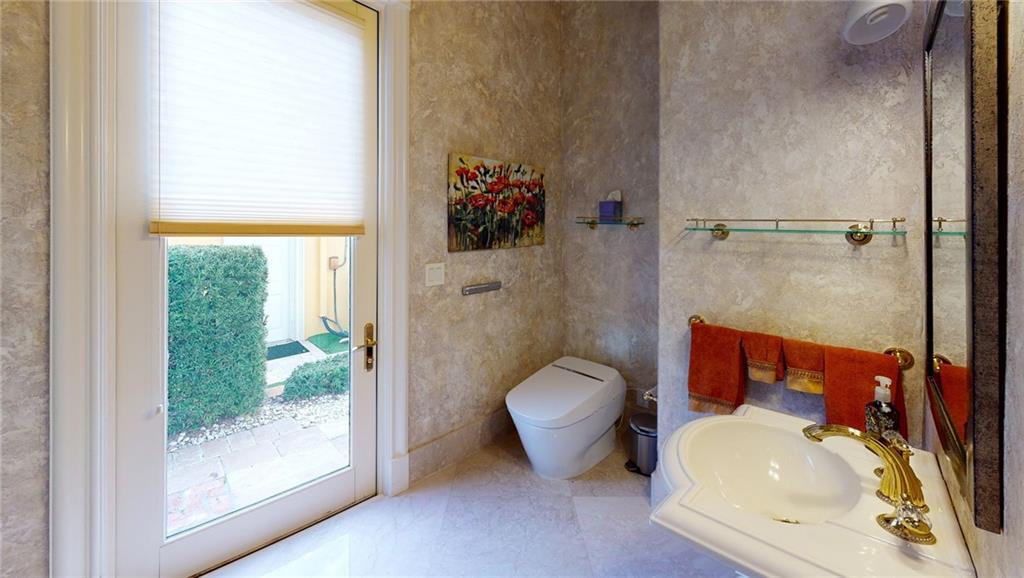 Lighthouse Point First Se - Residential