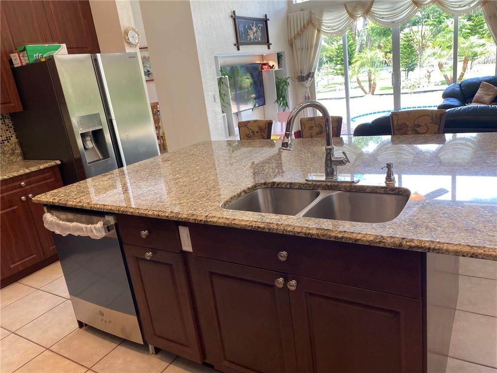 Mariners Cove Of Eagle La - Residential