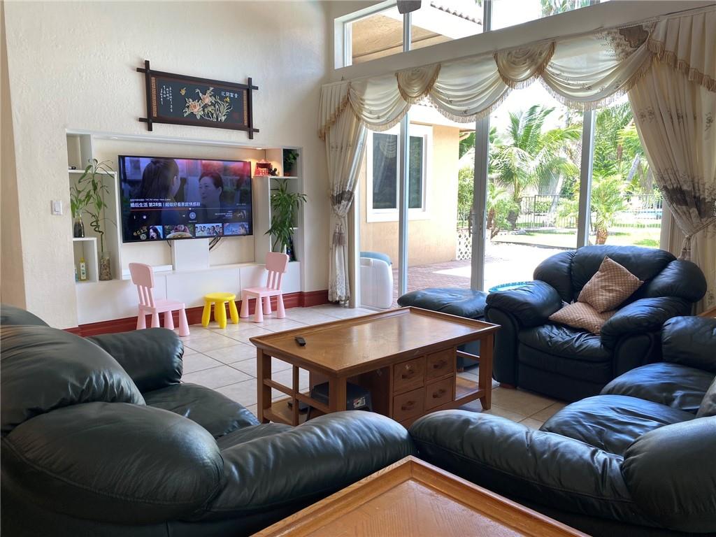 Mariners Cove Of Eagle La - Residential