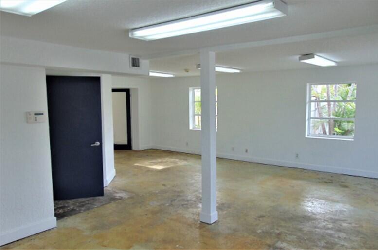 HIGHLAND PARK DELRAY - Commercial Sale