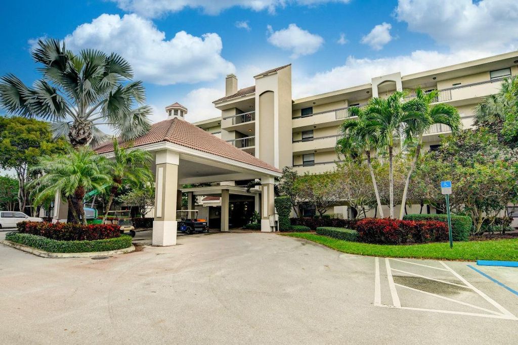 Photo of 1915 Lavers Circle #E504, Delray Beach, FL 33444 (MLS # R10965133)