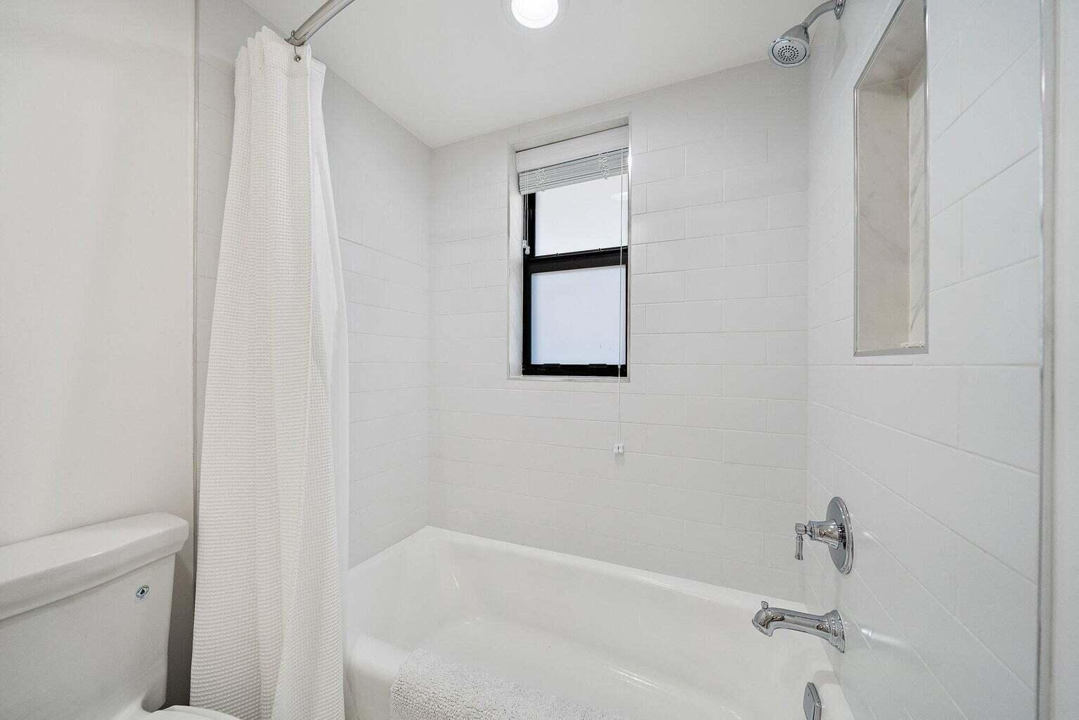 SANDPOINTE BAY CONDO - Residential Lease