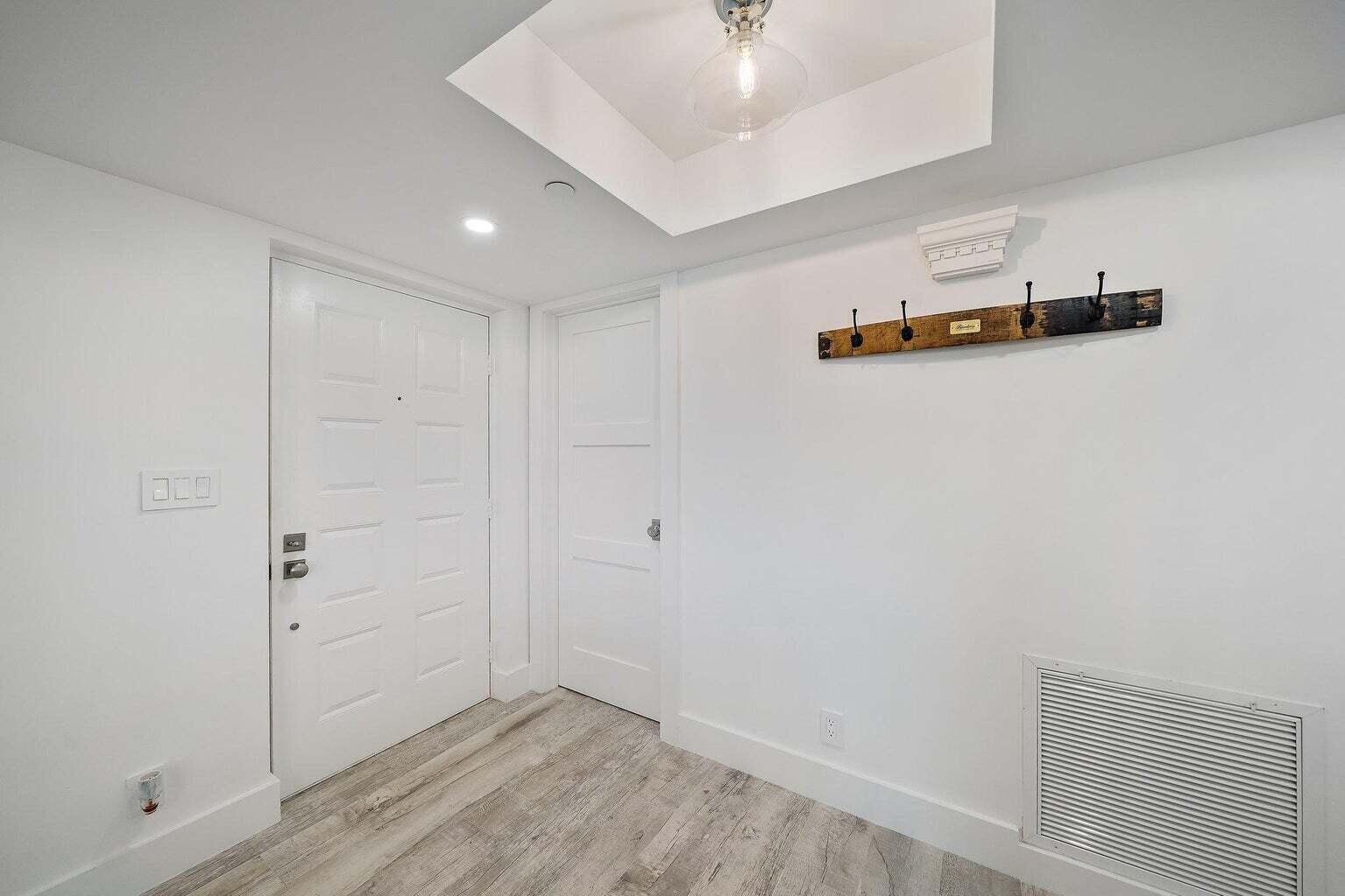 SANDPOINTE BAY CONDO - Residential Lease