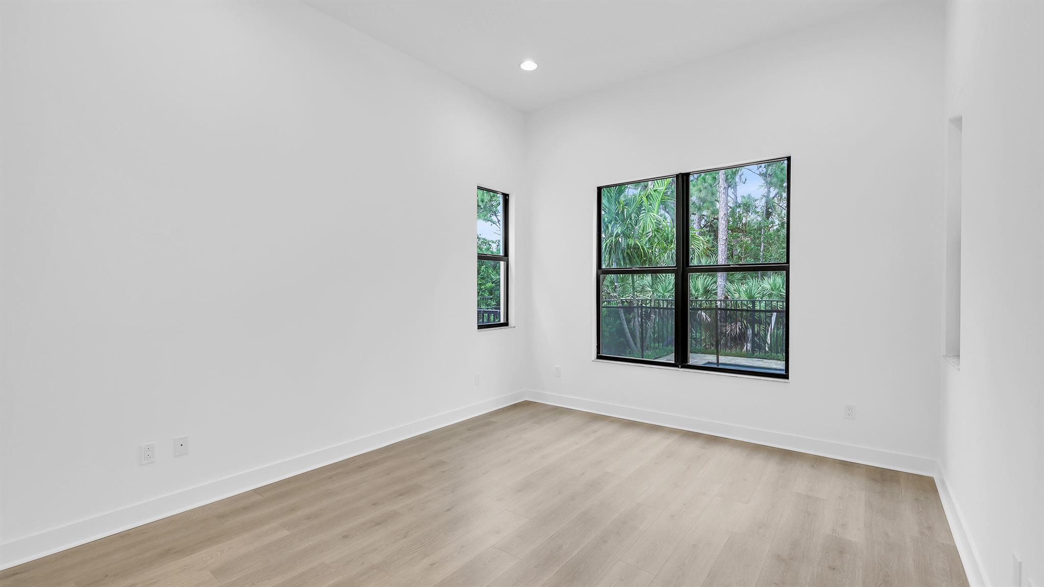 ALTON NEIGHBORHOOD - Residential