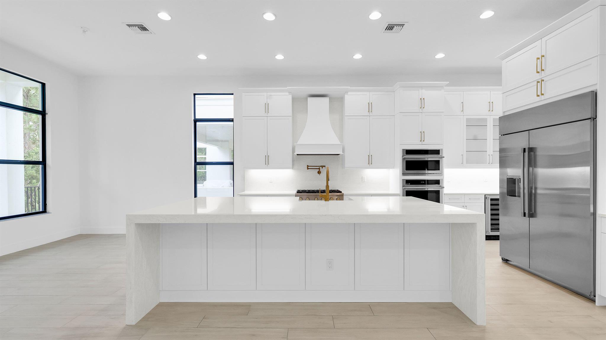 ALTON NEIGHBORHOOD - Residential