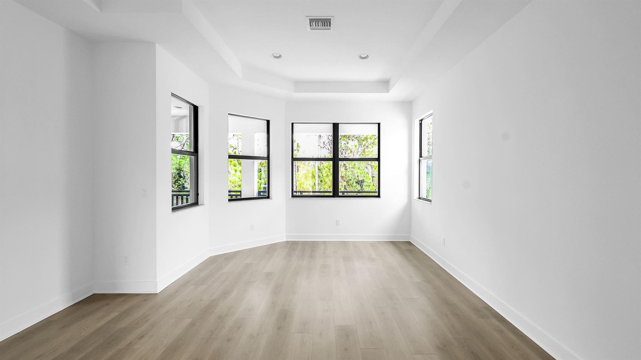 ALTON NEIGHBORHOOD - Residential