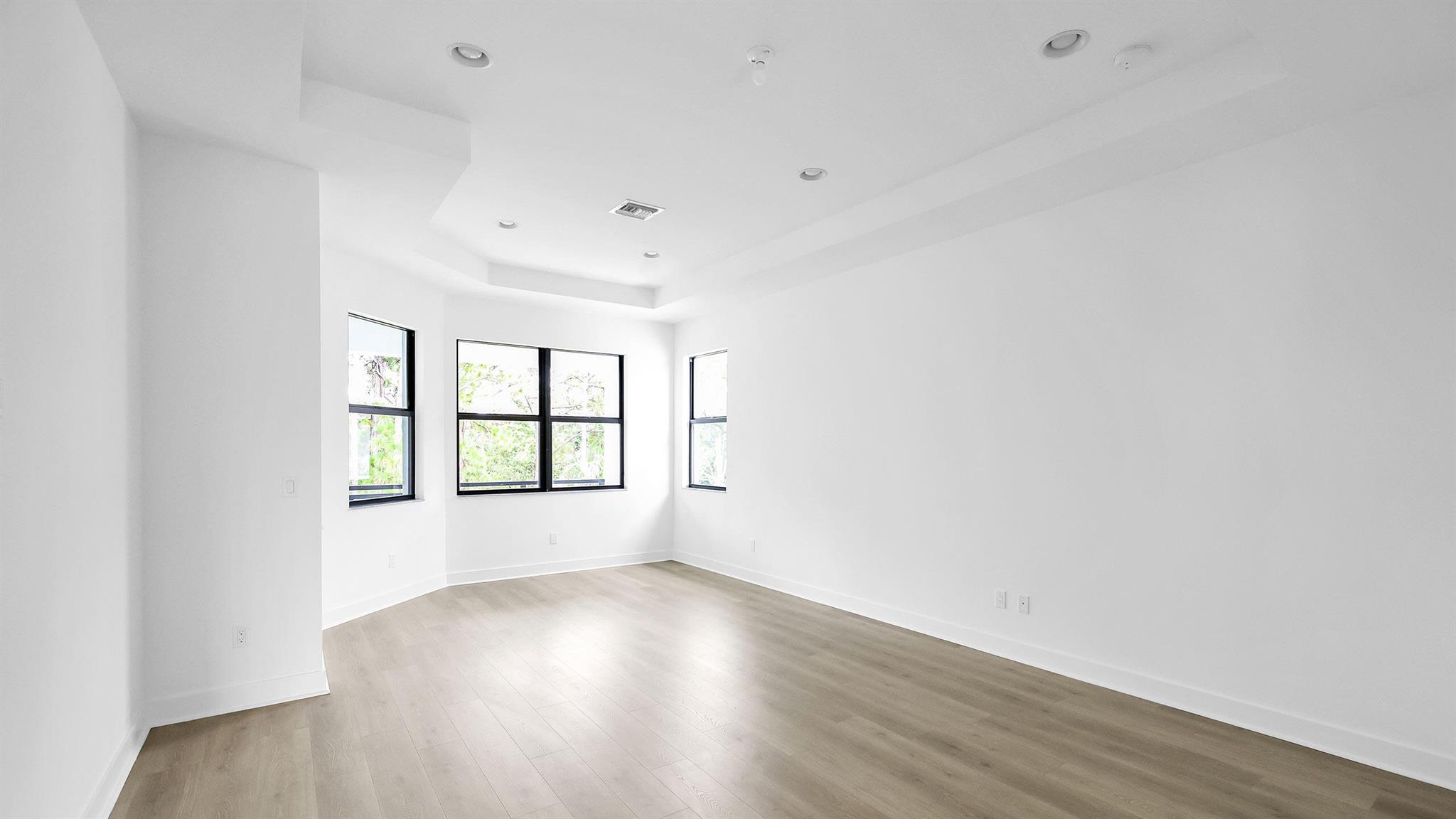 ALTON NEIGHBORHOOD - Residential