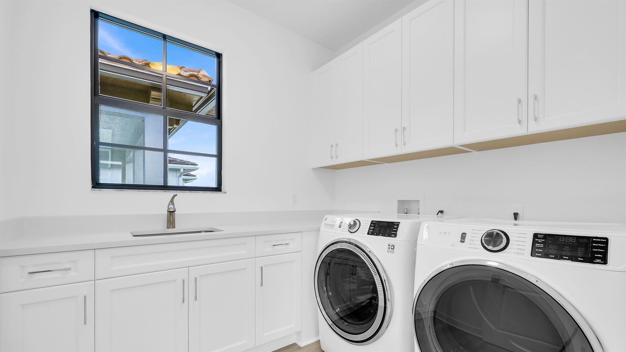 ALTON NEIGHBORHOOD - Residential