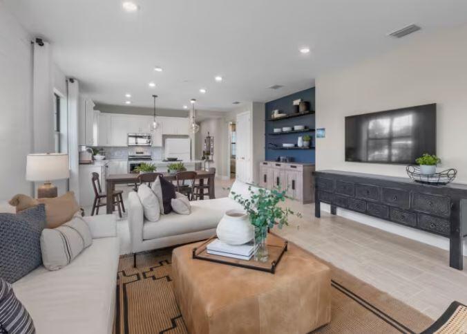 1405 Harper Way Villa 22