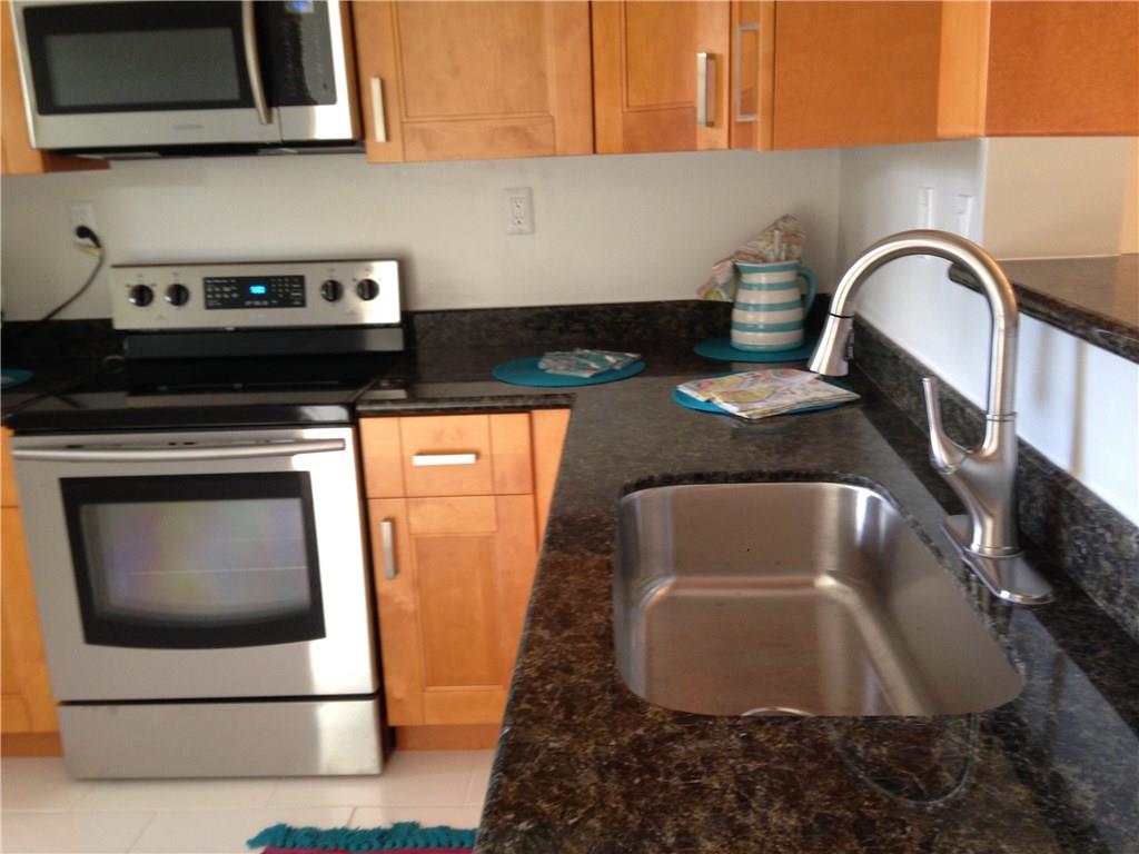 WYNMOOR COUNTRY CLUB - Residential