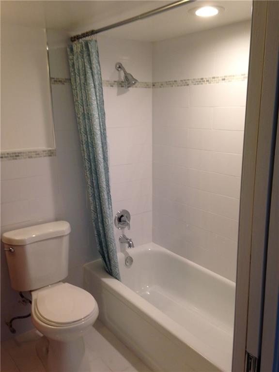 WYNMOOR COUNTRY CLUB - Residential