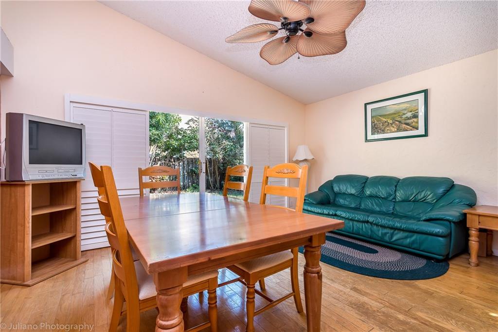 SIENA OAKS - Residential