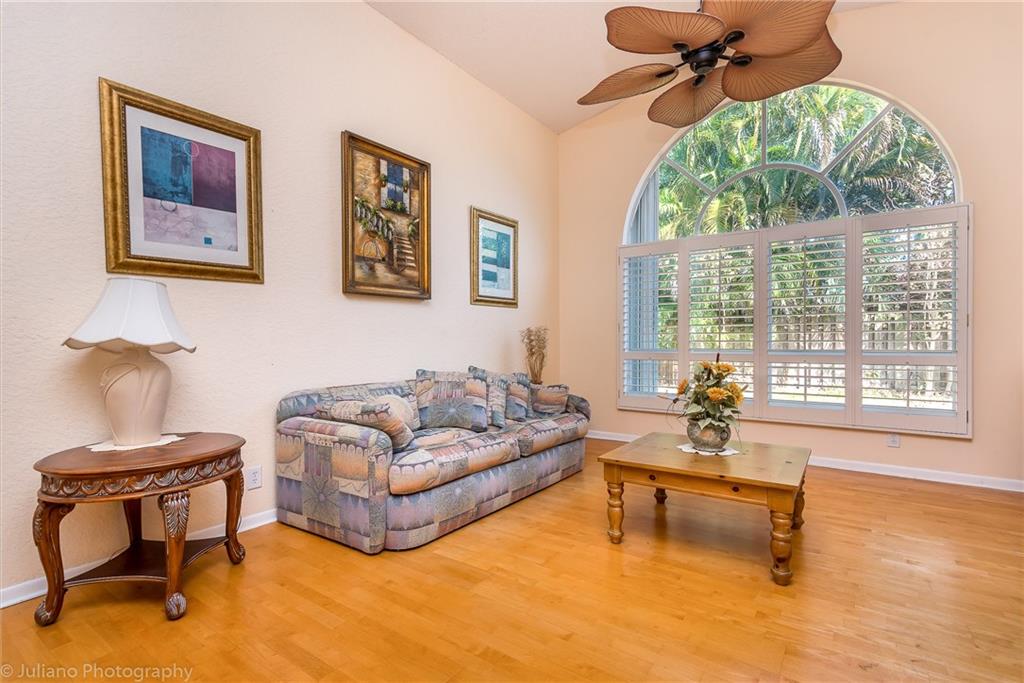 SIENA OAKS - Residential